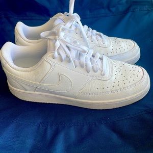 Nike court vision low